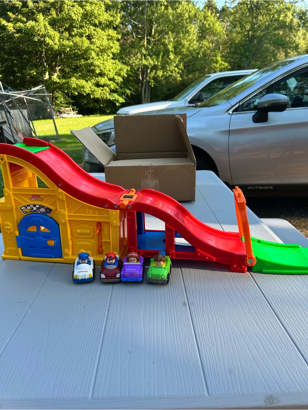 Fisher Price Little People Fold & Go Wheelies Rev N Sounds Car Race &4 Wheelies